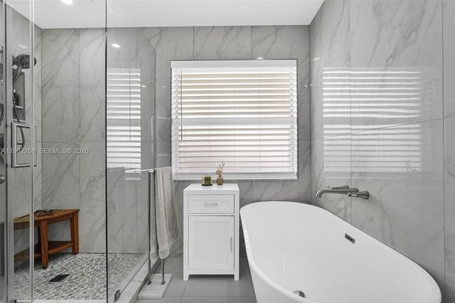 2632 Oak Park Cir, Davie, FL 33328