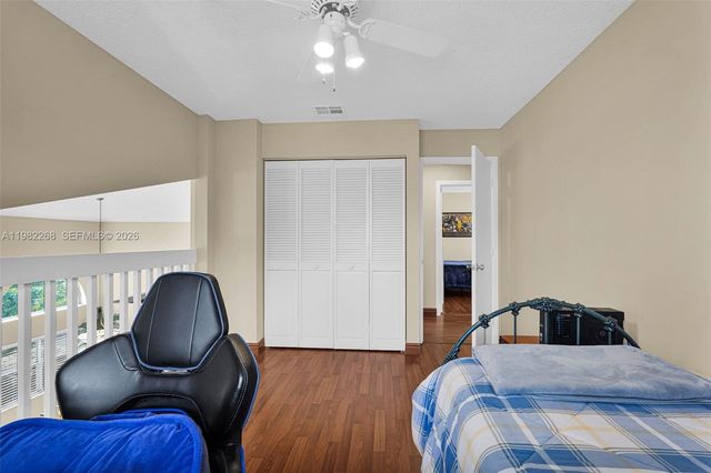 2632 Oak Park Cir, Davie, FL 33328