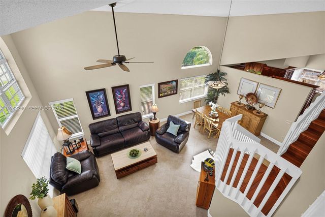 2632 Oak Park Cir, Davie, FL 33328