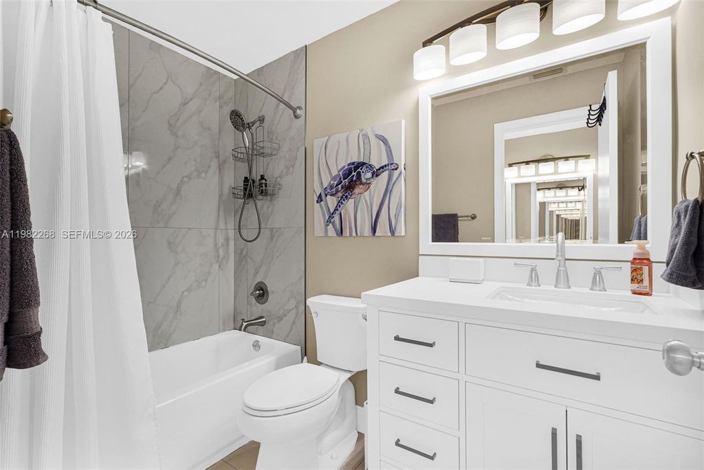 Image 62 of property listing at 2632 Oak Park Cir, Davie, FL 33328