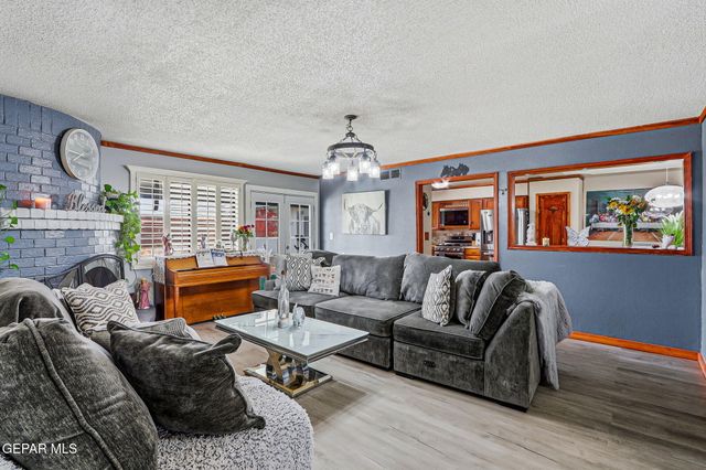11445 REX BAXTER Drive, El Paso, TX 79936