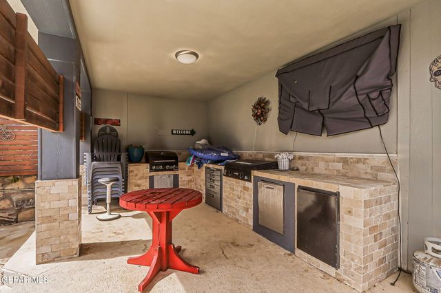 11445 REX BAXTER Drive, El Paso, TX 79936