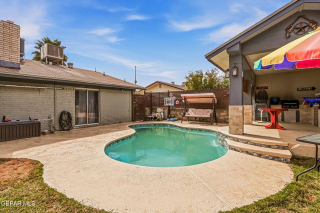11445 REX BAXTER Drive, El Paso, TX 79936