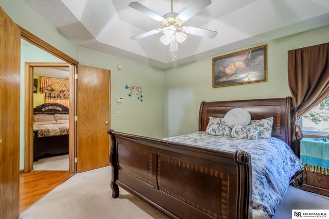 2208 Deerfield Avenue, Fremont, NE 68025