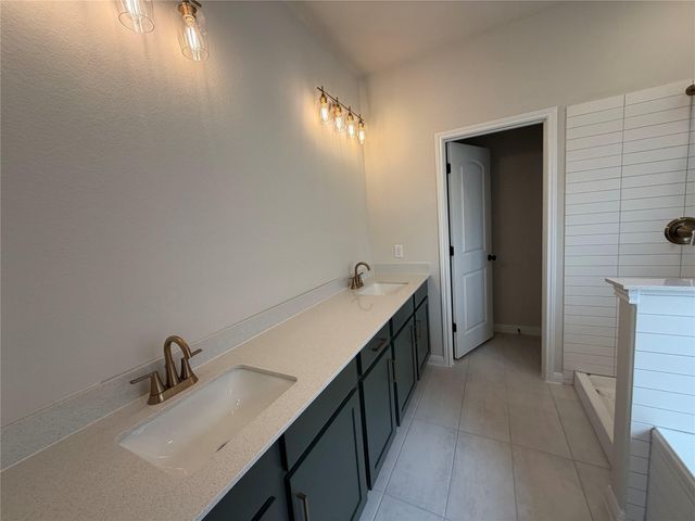 272 Ranier WAY, Dripping Springs, TX 78620