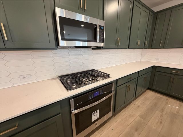 272 Ranier WAY, Dripping Springs, TX 78620