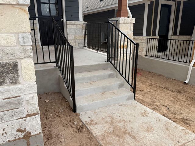 272 Ranier WAY, Dripping Springs, TX 78620