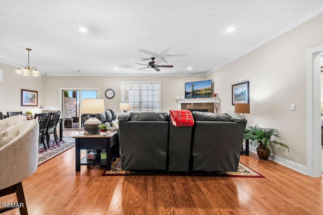 2241 Boulder Crest Lane, Sevierville, TN 37876