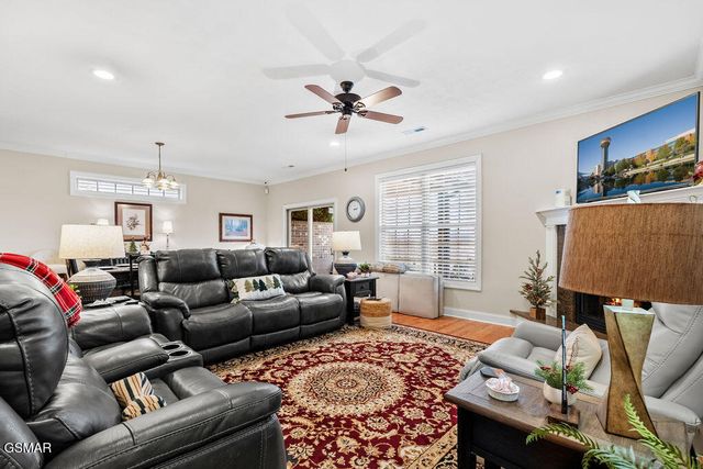 2241 Boulder Crest Lane, Sevierville, TN 37876