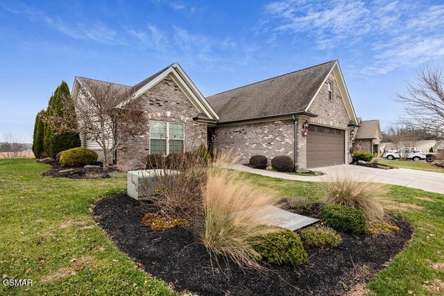 2241 Boulder Crest Lane, Sevierville, TN 37876