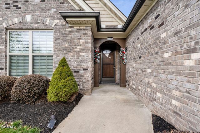 2241 Boulder Crest Lane, Sevierville, TN 37876