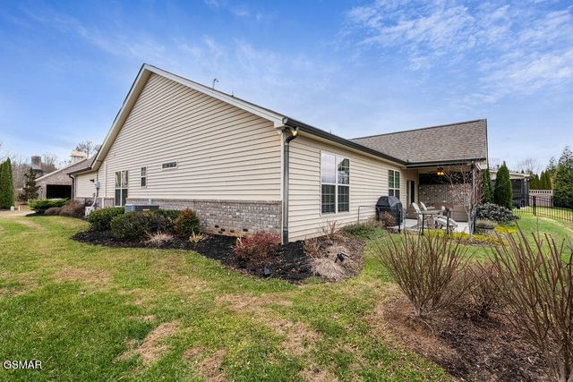 2241 Boulder Crest Lane, Sevierville, TN 37876