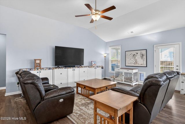 228 Autumn Breeze Lane NE, Bolivia, NC 28422