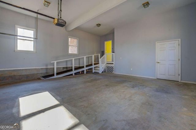 534 Harbour Shores Drive, Jackson, GA 30233