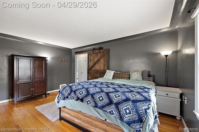 21301 Saint Gertrude Street, Saint Clair Shores, MI 48081