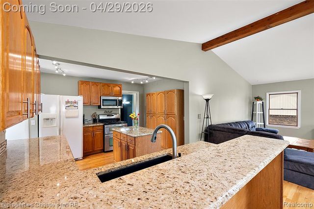 21301 Saint Gertrude Street, Saint Clair Shores, MI 48081