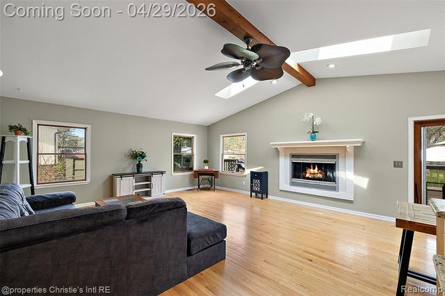 21301 Saint Gertrude Street, Saint Clair Shores, MI 48081