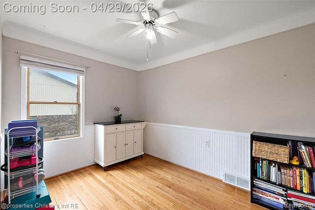 21301 Saint Gertrude Street, Saint Clair Shores, MI 48081