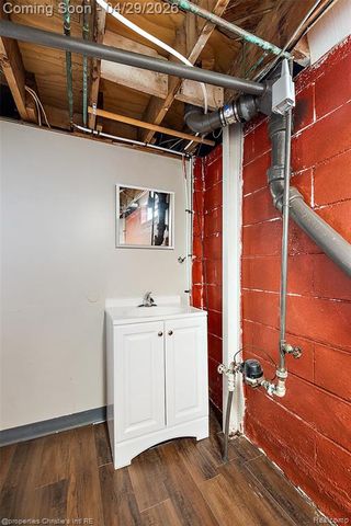 21301 Saint Gertrude Street, Saint Clair Shores, MI 48081