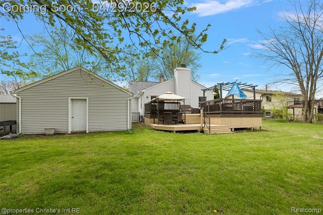 21301 Saint Gertrude Street, Saint Clair Shores, MI 48081