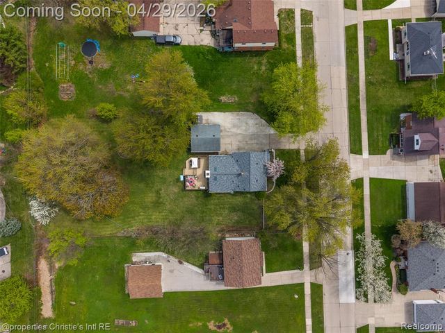 21301 Saint Gertrude Street, Saint Clair Shores, MI 48081