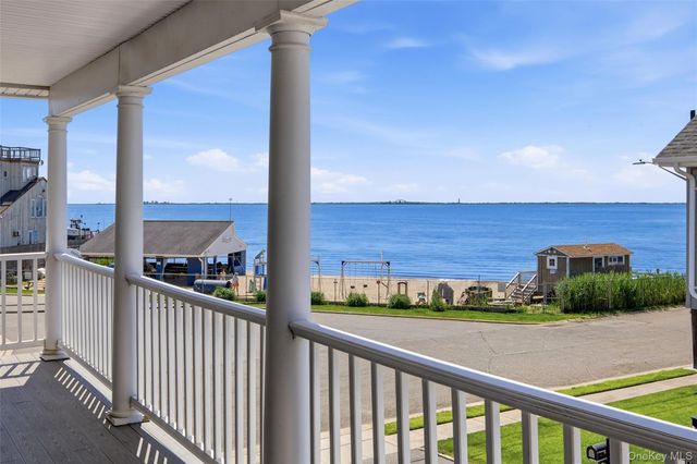 458 Little East Neck Road S, Babylon, NY 11702