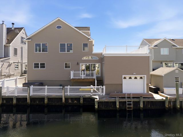 458 Little East Neck Road S, Babylon, NY 11702