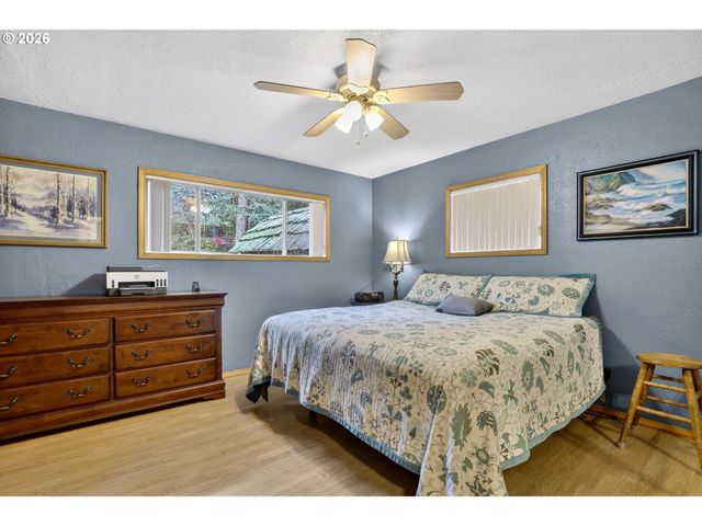 186 Ne SHAFFORD Ave, Estacada, OR 97023