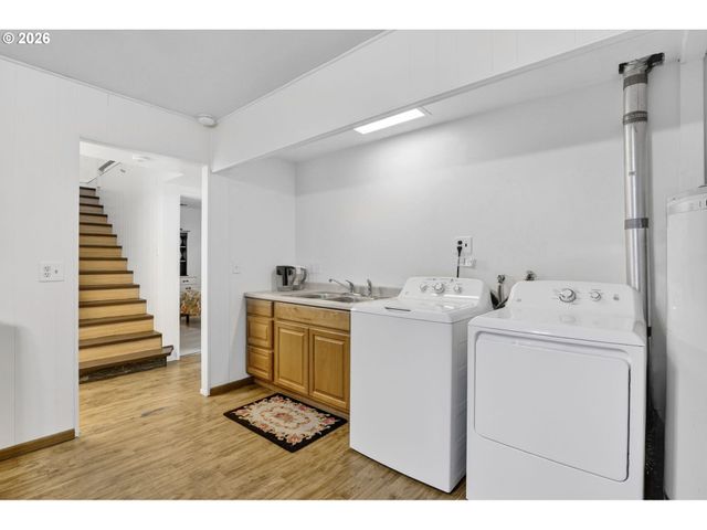 186 Ne SHAFFORD Ave, Estacada, OR 97023