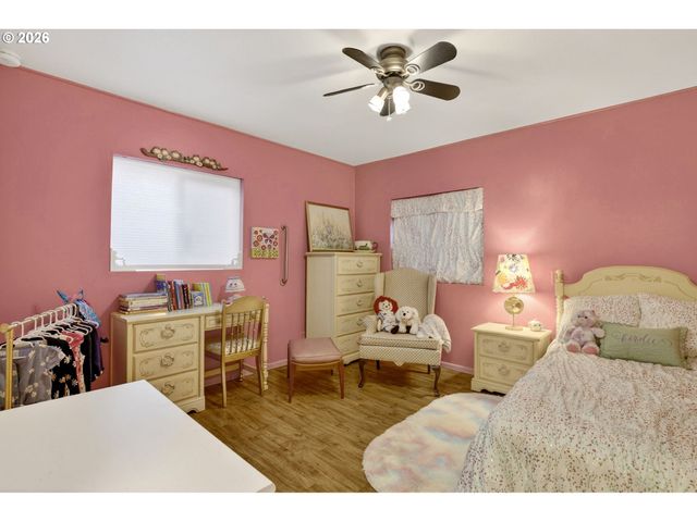 186 Ne SHAFFORD Ave, Estacada, OR 97023