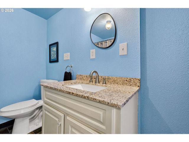 186 Ne SHAFFORD Ave, Estacada, OR 97023