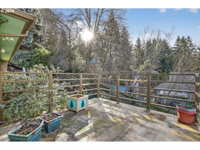 186 Ne SHAFFORD Ave, Estacada, OR 97023