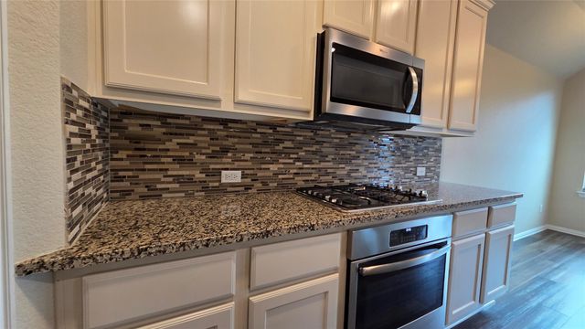 29535 Whitebrush Trace Drive, Spring, TX 77386