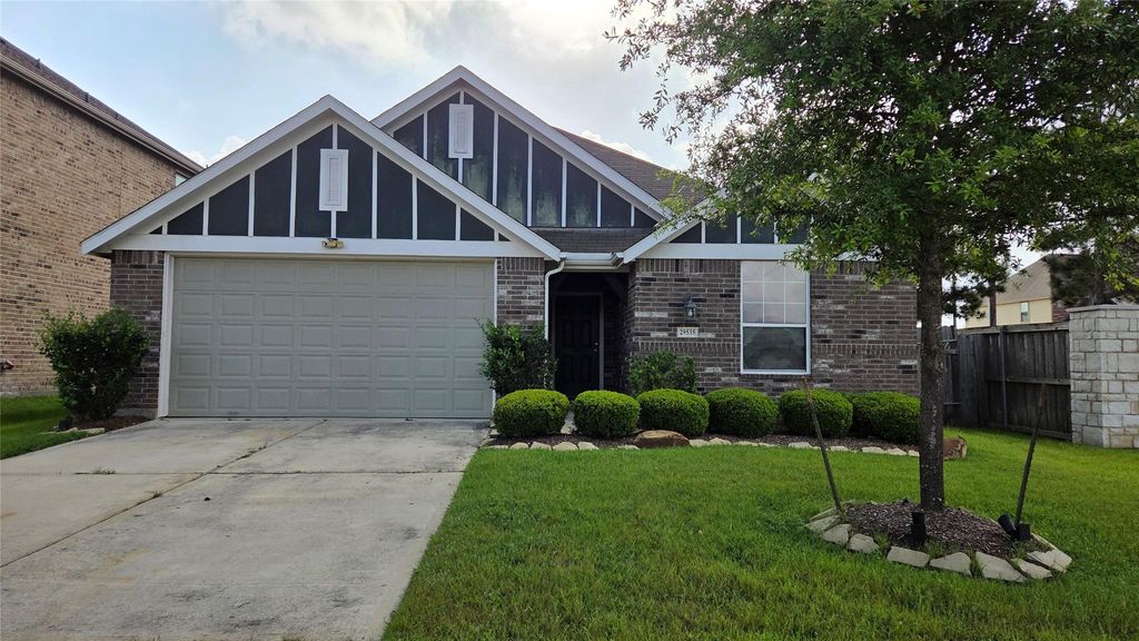 29535 Whitebrush Trace Drive, Spring, TX 77386