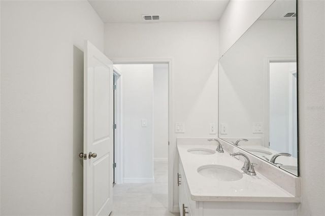 1859 DRAUGHTON DRIVE, Zephyrhills, FL 33541