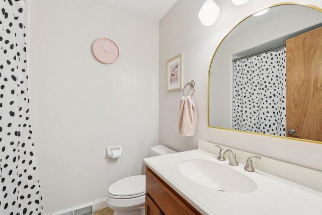 1611 17th AVENUE, Grafton, WI 53024