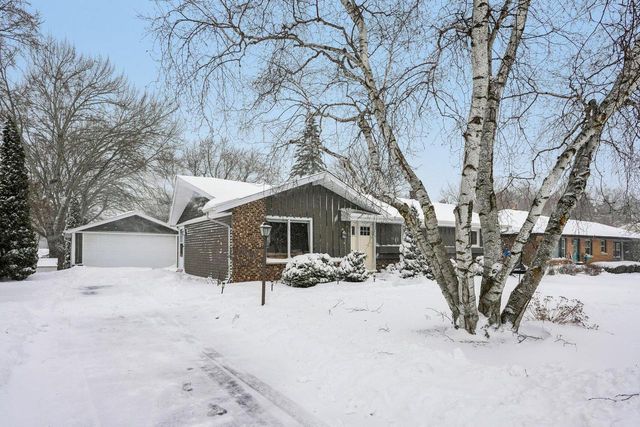 1611 17th AVENUE, Grafton, WI 53024