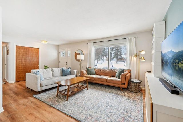 1611 17th AVENUE, Grafton, WI 53024