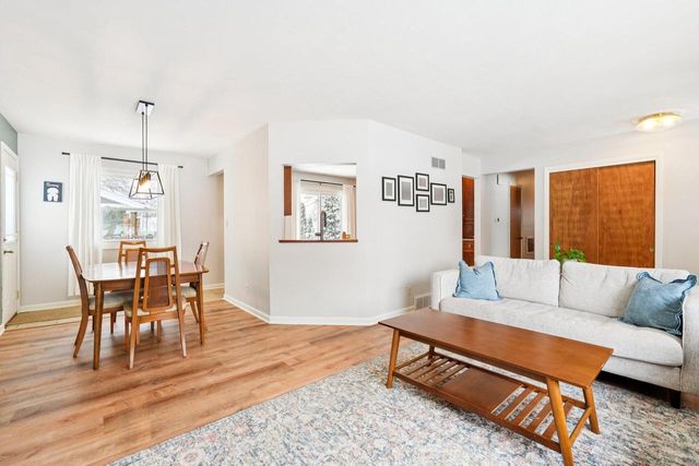 1611 17th AVENUE, Grafton, WI 53024