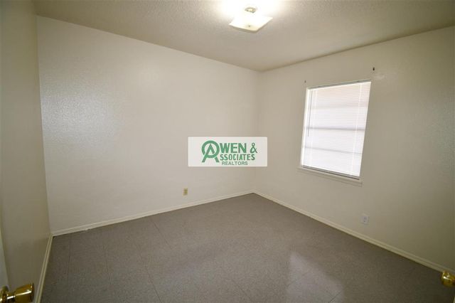 2013 Elizabeth St Street, Westlake, LA 70669