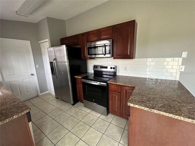 105 CHEROKEE DRIVE, Auburndale, FL 33823