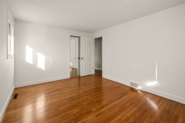 26 Arcadia Rd, Norwood, MA 02062