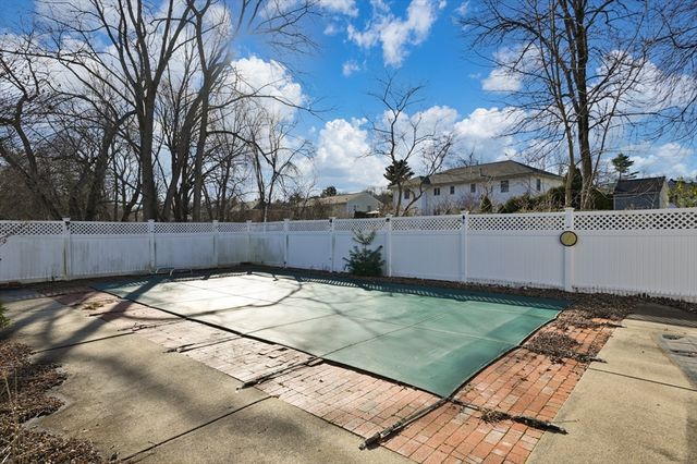 26 Arcadia Rd, Norwood, MA 02062