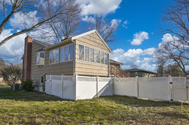 26 Arcadia Rd, Norwood, MA 02062
