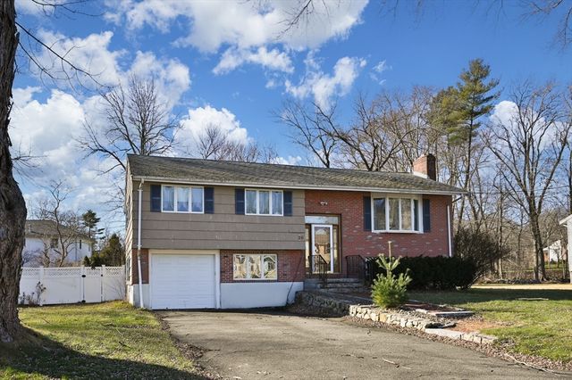 26 Arcadia Rd, Norwood, MA 02062
