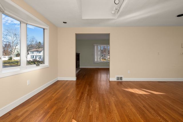 26 Arcadia Rd, Norwood, MA 02062