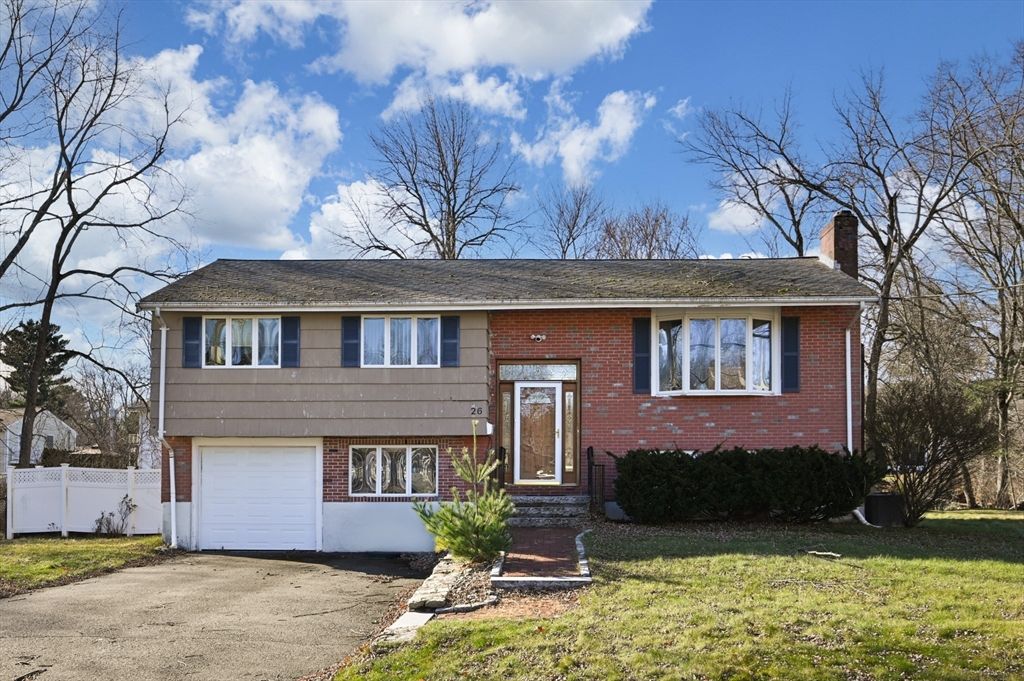 26 Arcadia Rd, Norwood, MA 02062