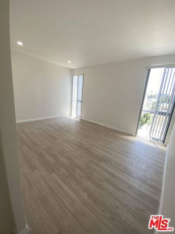 511 San Vicente Boulevard 204, Santa Monica, CA 90402