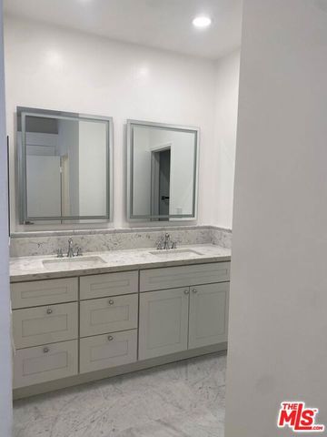 511 San Vicente Boulevard 204, Santa Monica, CA 90402