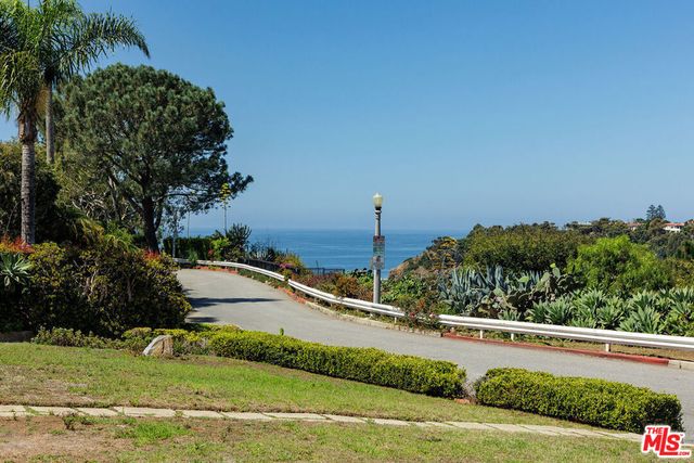 511 San Vicente Boulevard 204, Santa Monica, CA 90402